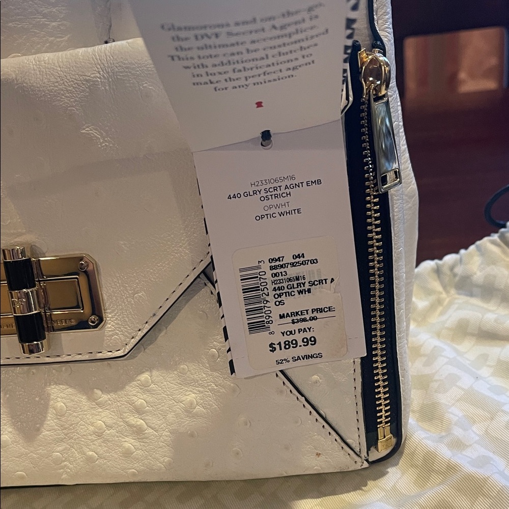 Elegant white Handbag DVF Diane von Furstenberg - Picture 6 of 6